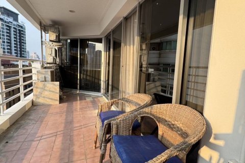 Condo in Khlong Toei, Bangkok, Thailand, 2 bedrooms  № 170509 - photo 3