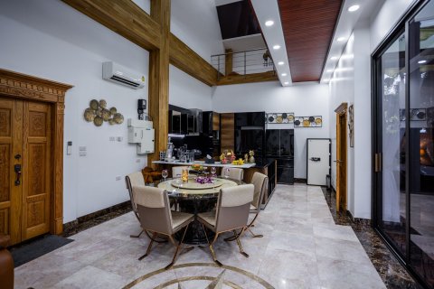 Вилла в Пхукете, Таиланд с 5 спальнями  № 170511 - фото 10