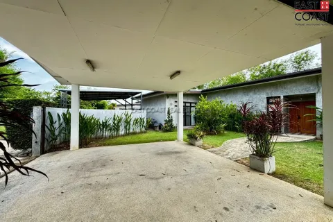 Casa de 3 dormitorios en Pattaya, Tailandia № 212517 - foto 7