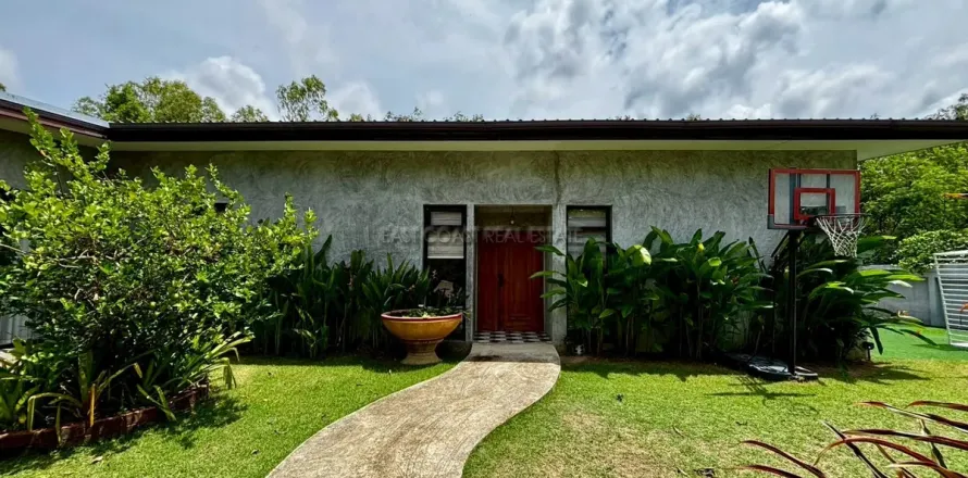 Casa de 3 dormitorios en Pattaya, Tailandia № 212517