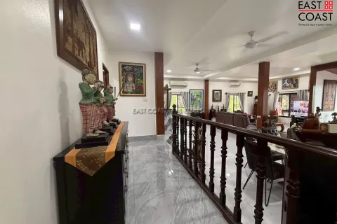 Casa de 3 dormitorios en Pattaya, Tailandia № 212519 - foto 5