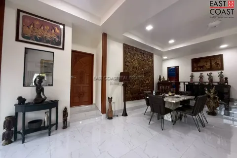 Casa de 3 dormitorios en Pattaya, Tailandia № 212519 - foto 3