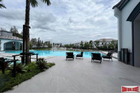 House in Bangkok, Thailand 4 bedrooms № 203210 - photo 5