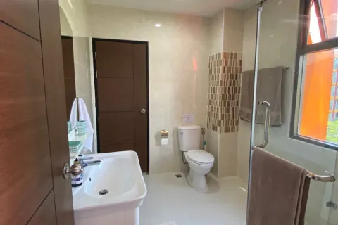 Condo in Phuket, Thailand, 2 bedrooms  № 167938 - photo 10