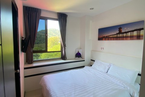 Condo in Phuket, Thailand, 2 bedrooms  № 167938 - photo 18