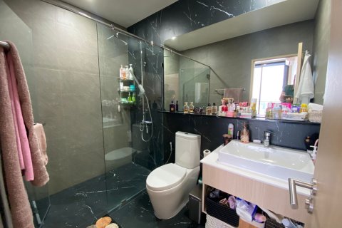 Condo à Phra Khanong, Bangkok, Thaïlande, 3 chambres  № 167937 - photo 11