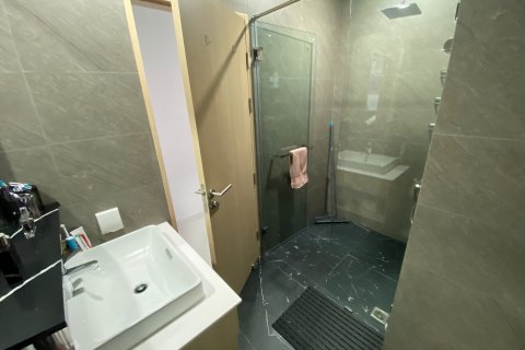 Condo à Phra Khanong, Bangkok, Thaïlande, 3 chambres  № 167937 - photo 10