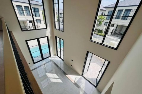 Villa in Pattaya, Thailand 4 bedrooms № 114182 - photo 10