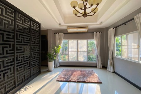 House in Chiang Mai, Thailand 4 bedrooms № 160116 - photo 8