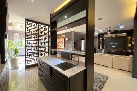 House in Chiang Mai, Thailand 4 bedrooms № 160116 - photo 20