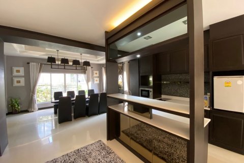 House in Chiang Mai, Thailand 4 bedrooms № 160116 - photo 10