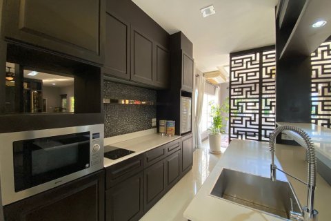 House in Chiang Mai, Thailand 4 bedrooms № 160116 - photo 21