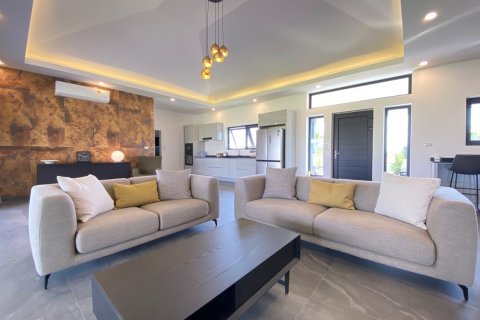 House in Chiang Mai, Thailand 4 bedrooms № 160119 - photo 2