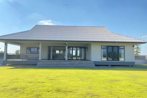 Maison à Chiang Mai, Thaïlande 4 chambres № 160119