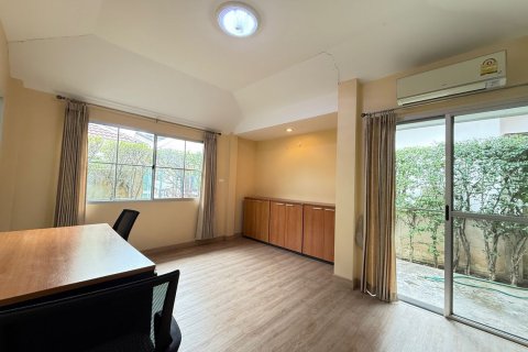 House in Chiang Mai, Thailand 3 bedrooms № 160118 - photo 9
