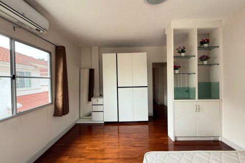 House in Chiang Mai, Thailand 3 bedrooms № 160118 - photo 29