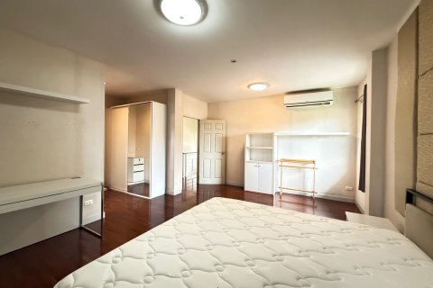 House in Chiang Mai, Thailand 3 bedrooms № 160118 - photo 23