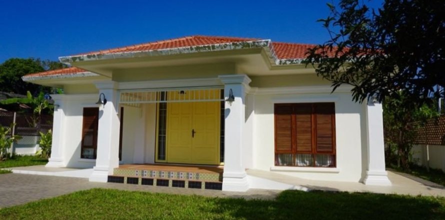 House in Chiang Mai, Thailand 3 bedrooms № 160114