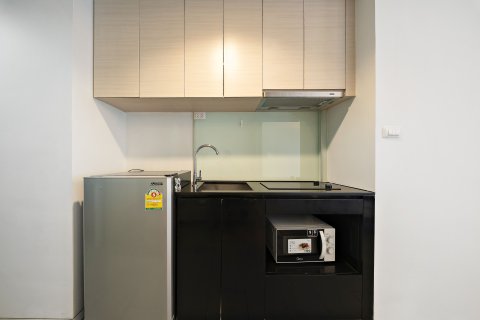 Studio dans le Condo à Phaya Thai, Bangkok, Thaïlande  № 157001 - photo 8