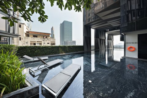 Studio in the Condo in Phaya Thai, Bangkok, Thailand  № 157001