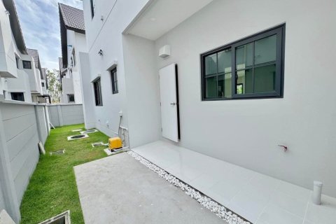 House in Bang Kaeo, Thailand 4 bedrooms № 157000 - photo 6