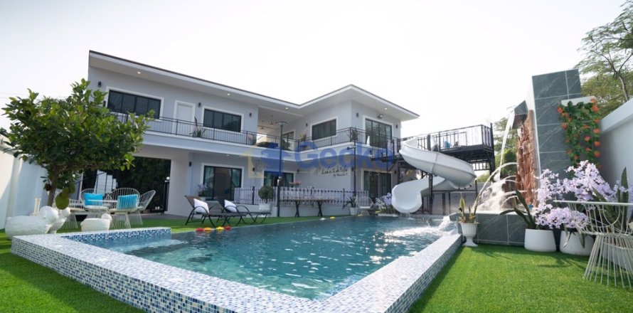 Maison à Pattaya, Thaïlande 6 chambres № 196592