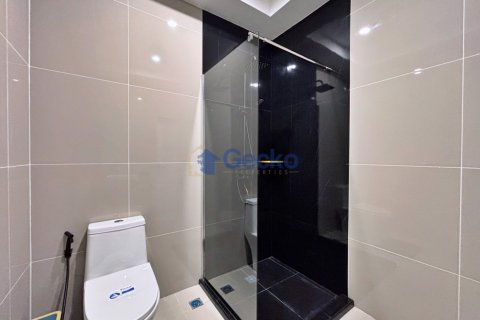 House in Pattaya, Thailand 6 bedrooms № 196183 - photo 29