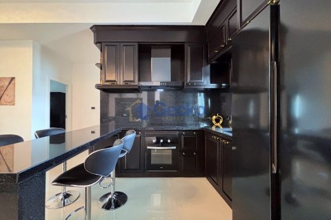 House in Pattaya, Thailand 6 bedrooms № 196183 - photo 11