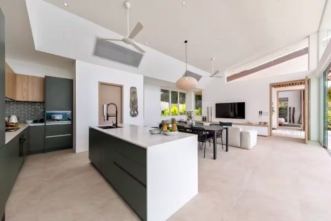 House in Ko Samui, Thailand 4 bedrooms № 164157 - photo 2