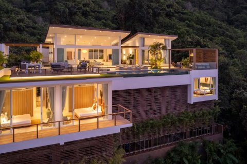 House in Ko Samui, Thailand 4 bedrooms № 164157