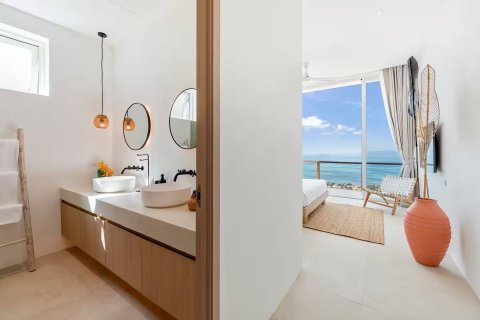 House in Ko Samui, Thailand 4 bedrooms № 164157 - photo 12