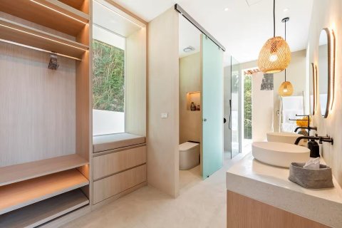 House in Ko Samui, Thailand 4 bedrooms № 164157 - photo 15