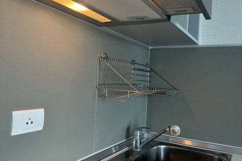 Condo à Pathum Thani, Thaïlande, 2 chambres  № 164158 - photo 10