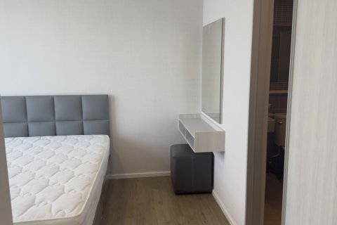 Condo à Pathum Thani, Thaïlande, 2 chambres  № 164158 - photo 14