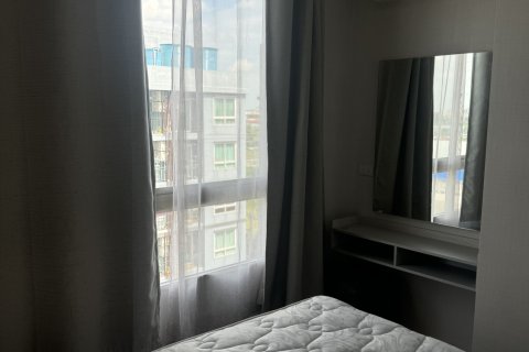 Condo à Pathum Thani, Thaïlande, 2 chambres  № 164158 - photo 19