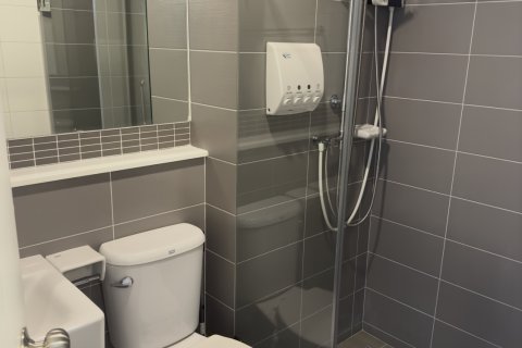 Condo à Pathum Thani, Thaïlande, 2 chambres  № 164158 - photo 4