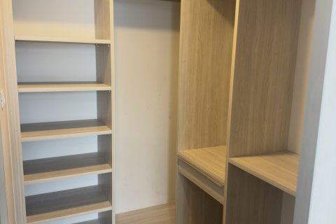 Condo à Pathum Thani, Thaïlande, 2 chambres  № 164158 - photo 16