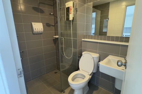 Condo à Pathum Thani, Thaïlande, 2 chambres  № 164158 - photo 9