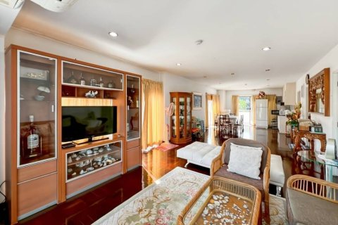 Кондоминиум с 2 спальнями в Ча-аме, Таиланд № 164154 - фото 17