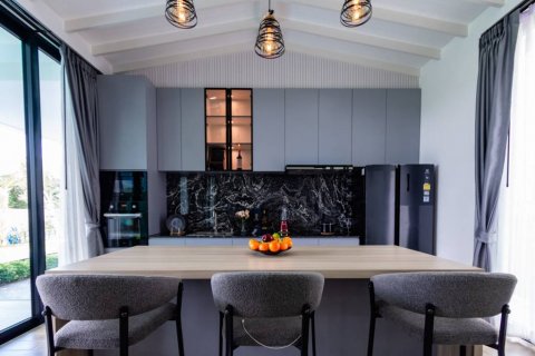 Villa in Hua Hin, Thailand 5 bedrooms № 114760 - photo 9