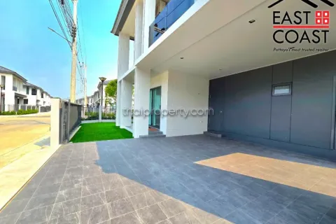 Casa de 3 dormitorios en Pattaya, Tailandia № 212896 - foto 3