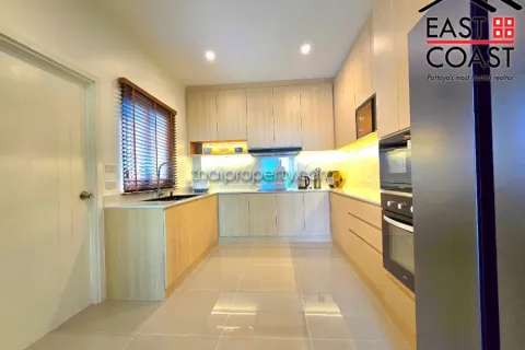 Casa de 3 dormitorios en Pattaya, Tailandia № 212896 - foto 16