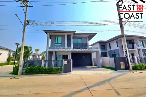 Casa de 3 dormitorios en Pattaya, Tailandia № 212896 - foto 2
