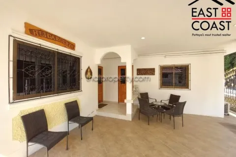 Casa de 3 dormitorios en Jomtien Beach, Pattaya, Tailandia № 212892 - foto 6