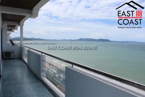 Condominio de 3 dormitorios en Pattaya, Tailandia № 212898