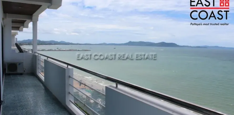 Condominio de 3 dormitorios en Pattaya, Tailandia № 212898