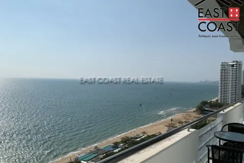 Condominio de 3 dormitorios en Pattaya, Tailandia № 212898 - foto 2