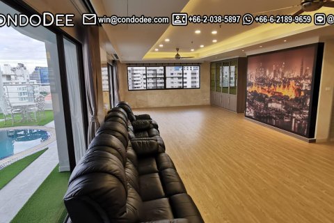 Condo à Khlong Toei, Bangkok, Thaïlande, 3 chambres  № 200862