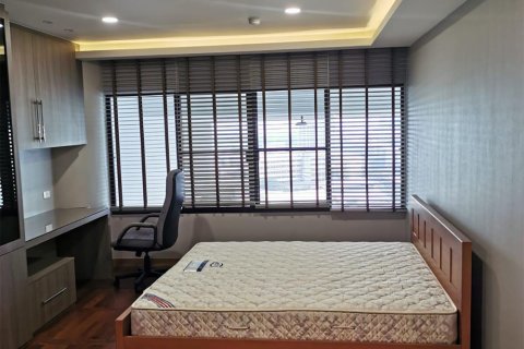 Condo à Khlong Toei, Bangkok, Thaïlande, 3 chambres № 200862 - photo 5