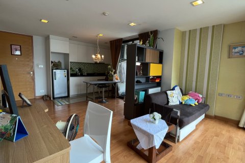 Condo à Watthana, Bangkok, Thaïlande, 1 chambre № 200867 - photo 5